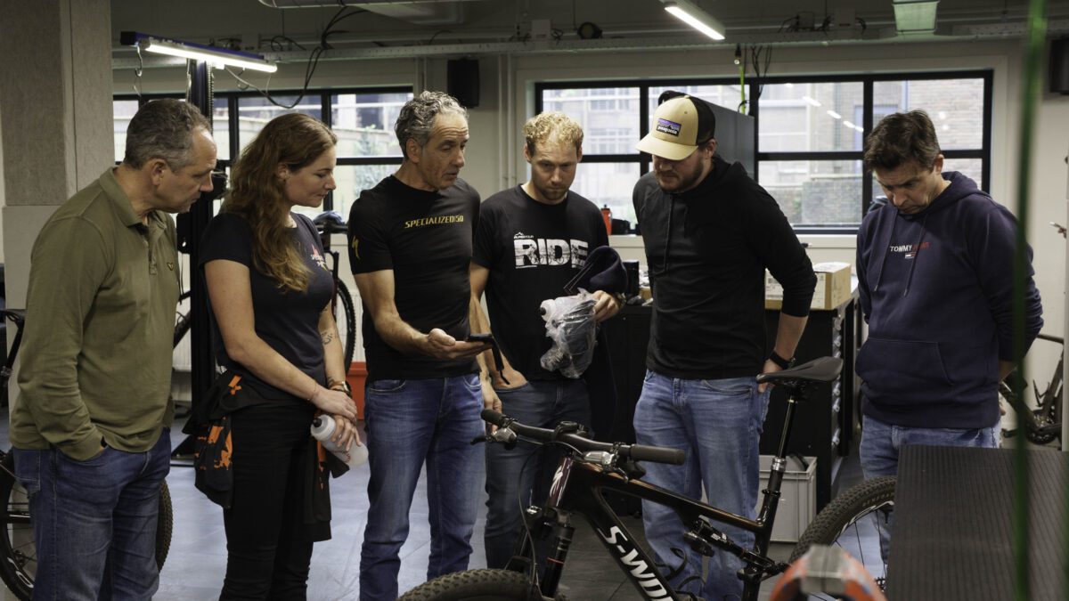 Op bezoek bij Specialized | Aan de slag met lezers van MBP