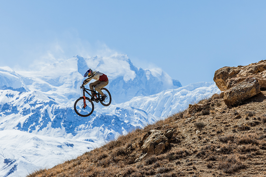 Over fietsen, vallen en weer opstaan: in gesprek met Gee Atherton